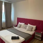 Luxuryapartentsforrentsrl 3 Apartment