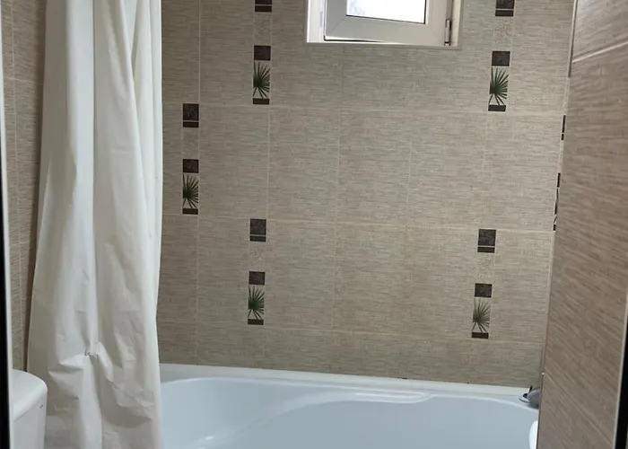 Apartament Luxuryapartentsforrentsrl 3 *