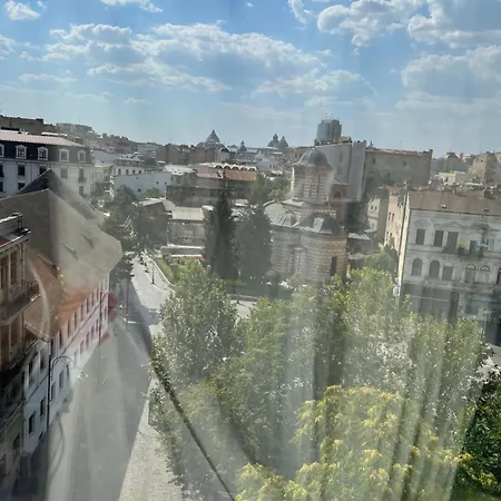 Διαμέρισμα Luxuryapartentsforrentsrl 3 *